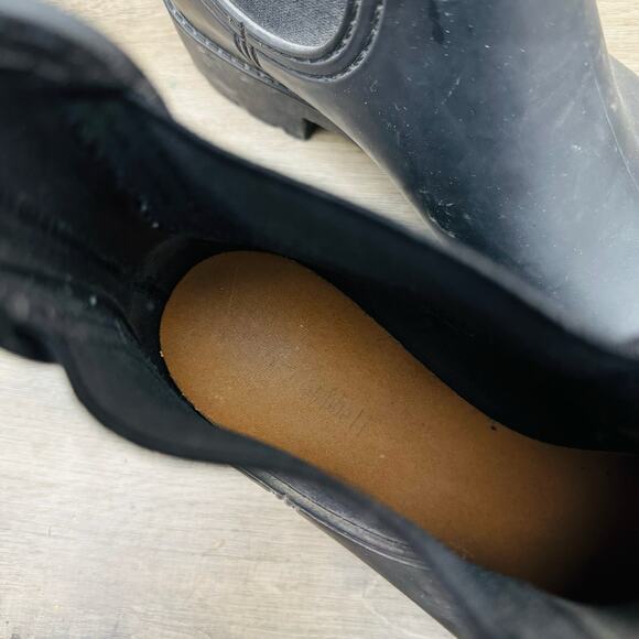 Jeffrey Campbell Black Rubber Chelsea Boots Women’s Size 8.5 - Picture 9 of 10